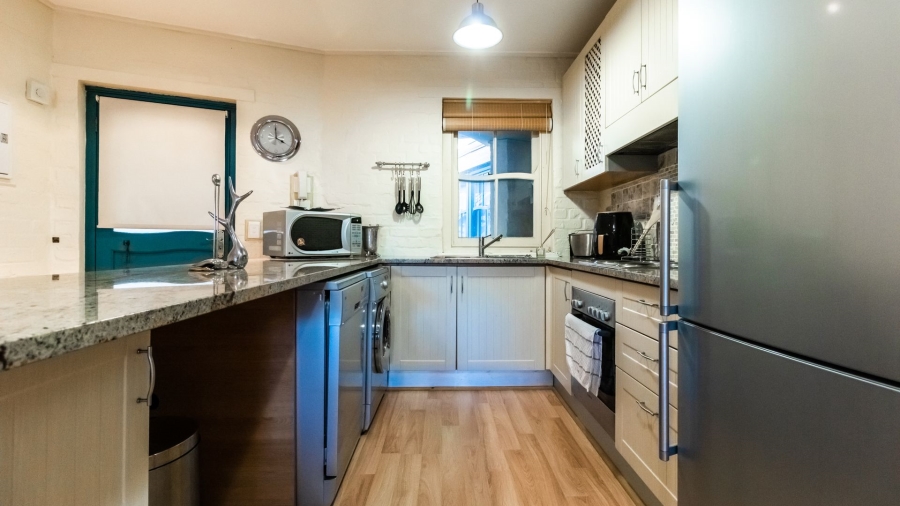 1 Bedroom Property for Sale in Hout Bay Beachfront Western Cape